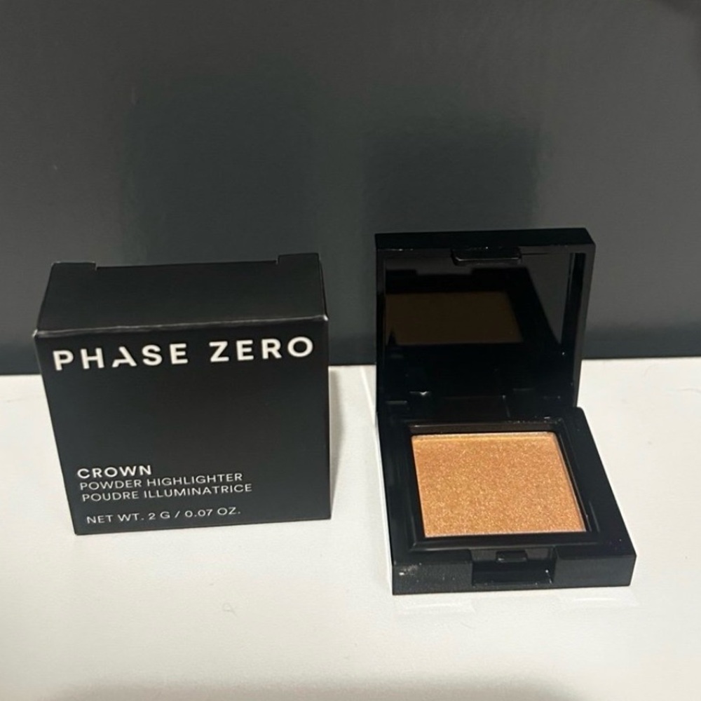 5️⃣ Phase Zero Crown Powder Highlighter Or 5 For 25